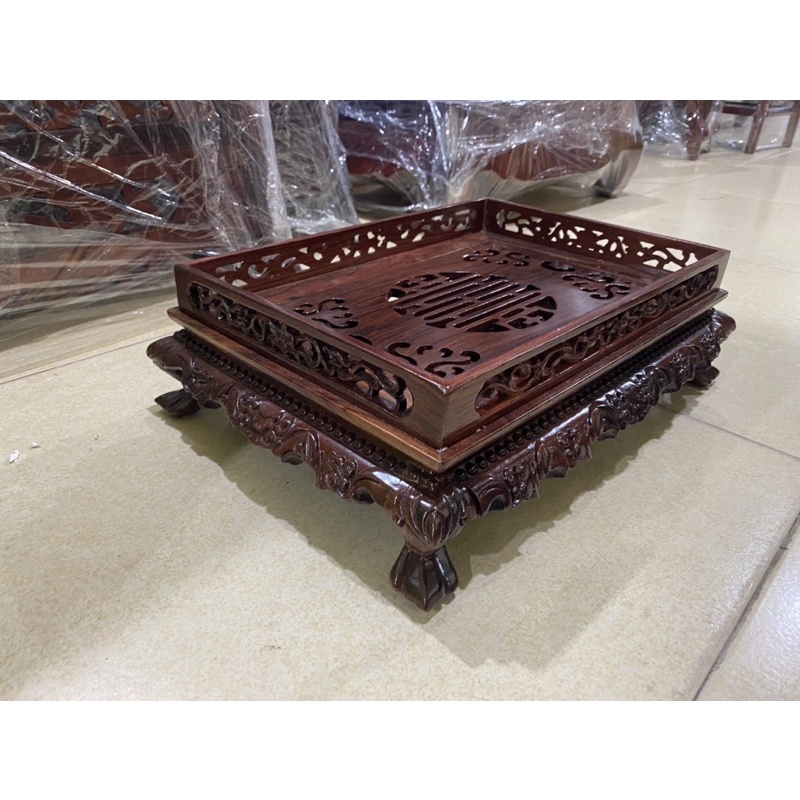 khay trà chân quỳ gỗ cẩm sang trọng