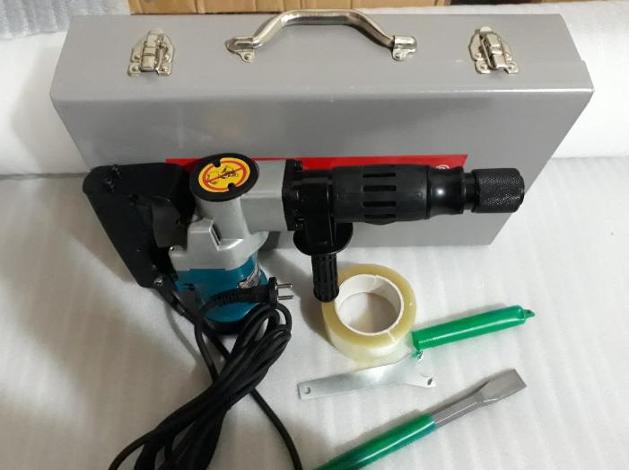 MÁY ĐỤC MAKITA-HM0810