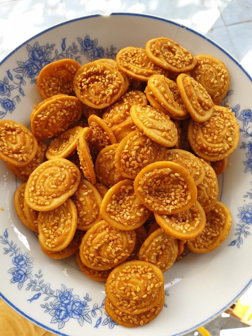Bánh tai heo rắc mè 500g - đồ ăn vặt