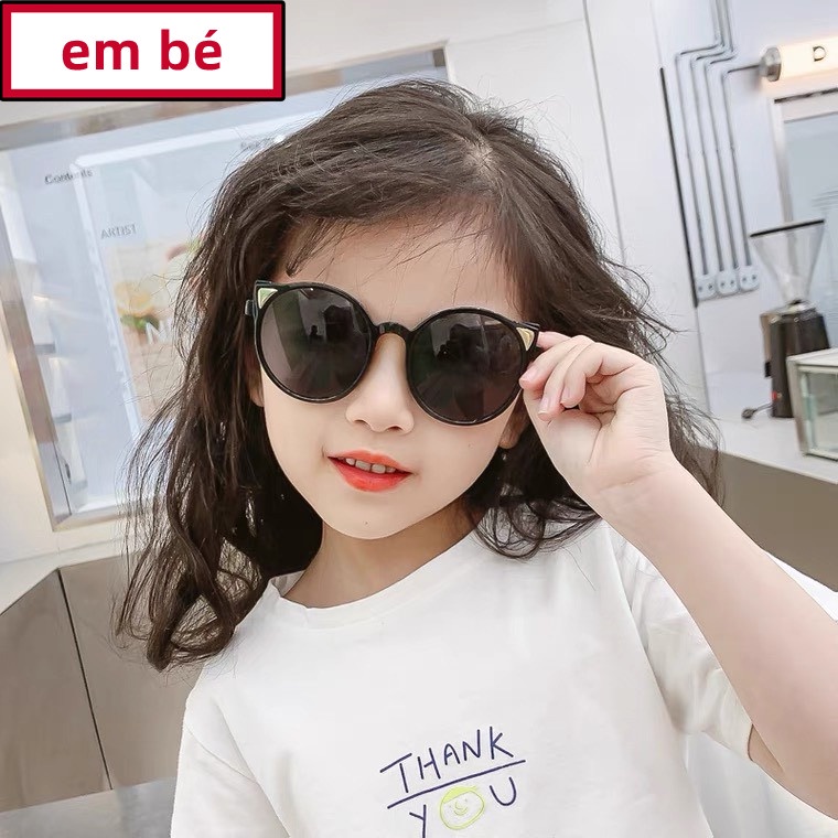 Kính râm đi biển cho bé hình tai mèo