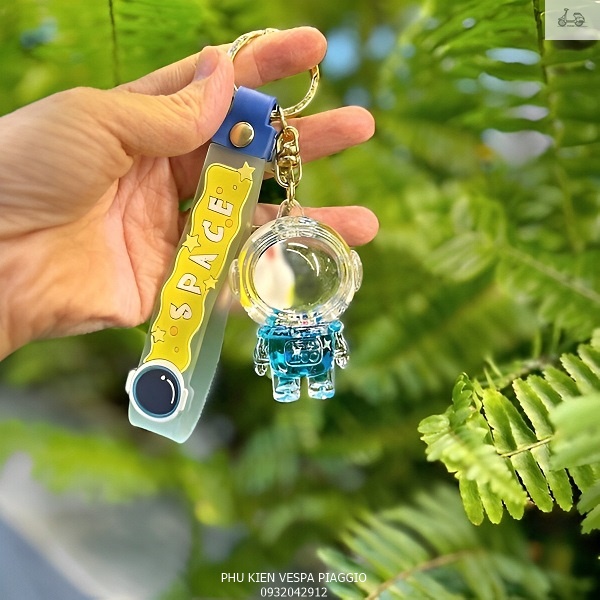 Móc Khóa Trong Suôt Phi Hành Gia