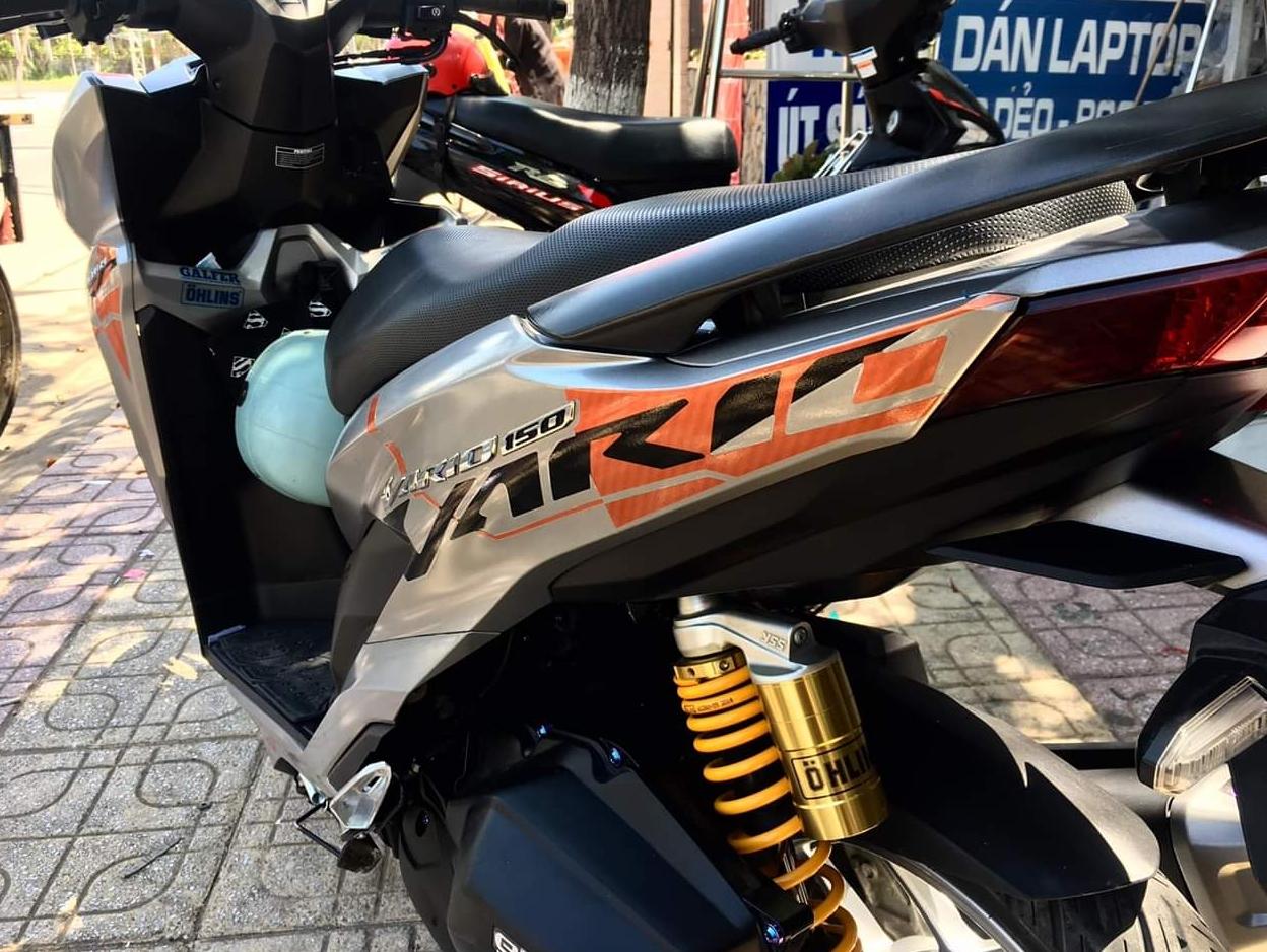 Tem rời Vario dán xe bạc cam