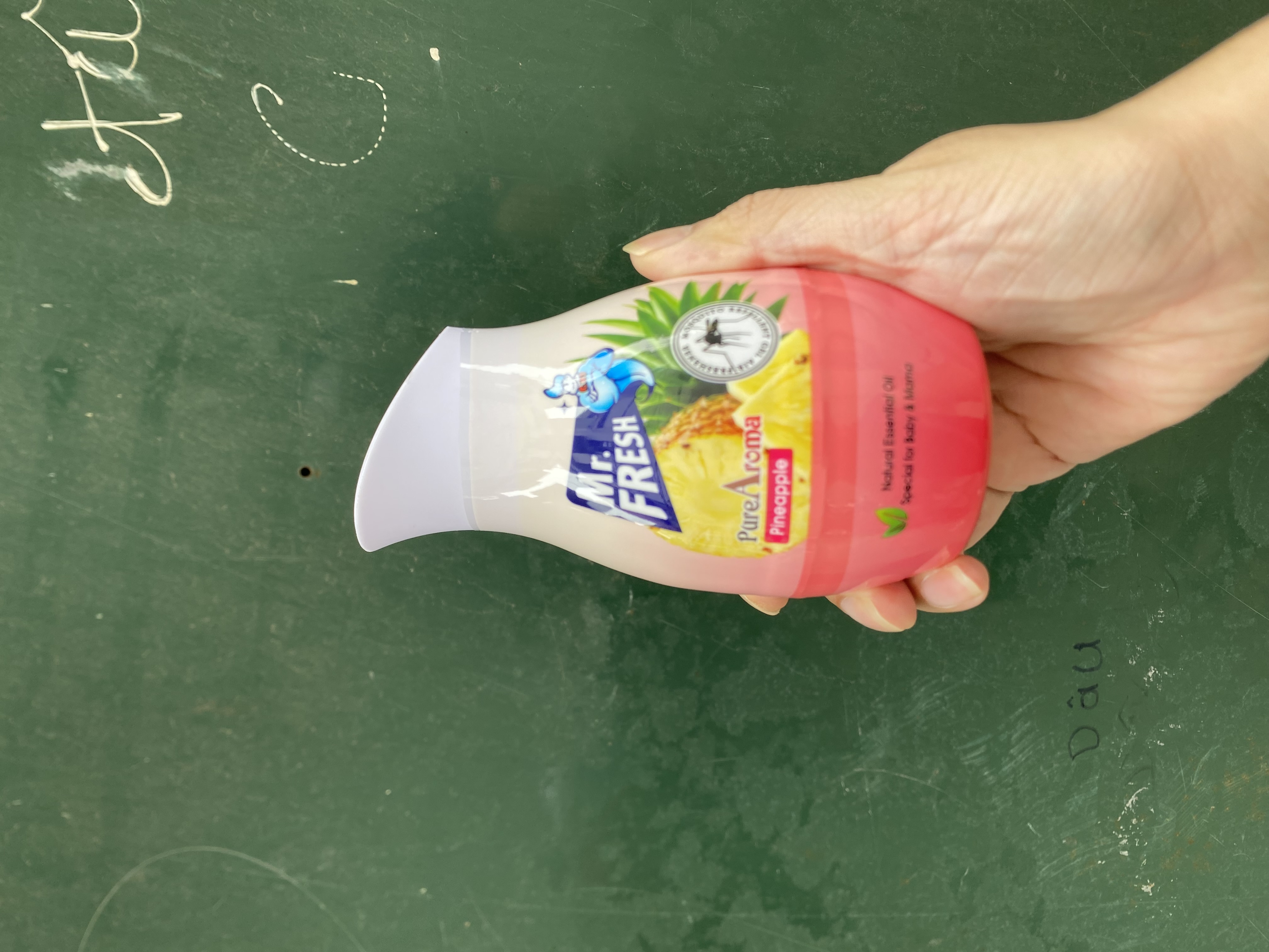 Sáp thơm đuổi muỗi Pure Aroma Mr Fresh 200g
