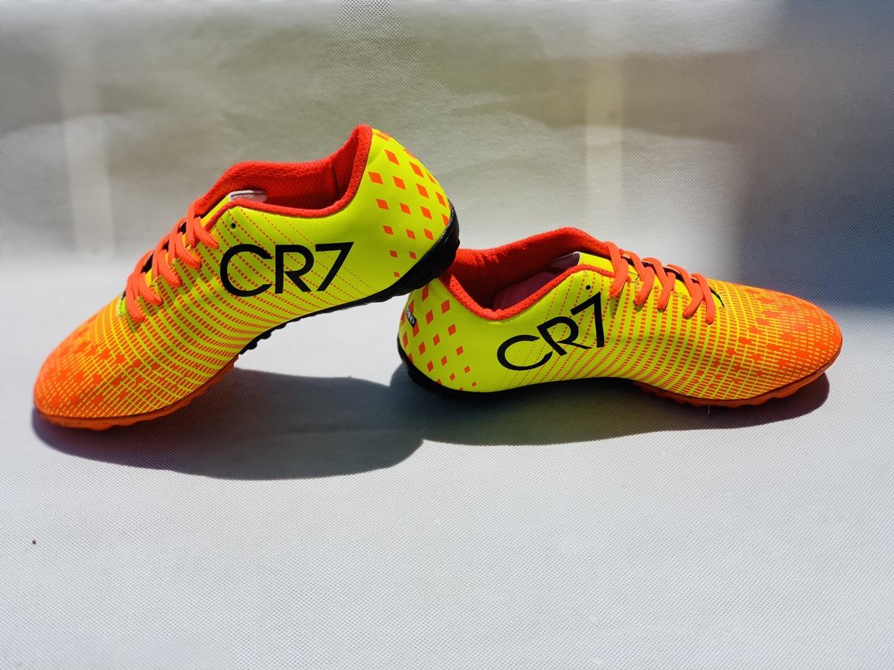 Giày đá bóng cr7 2019 mới