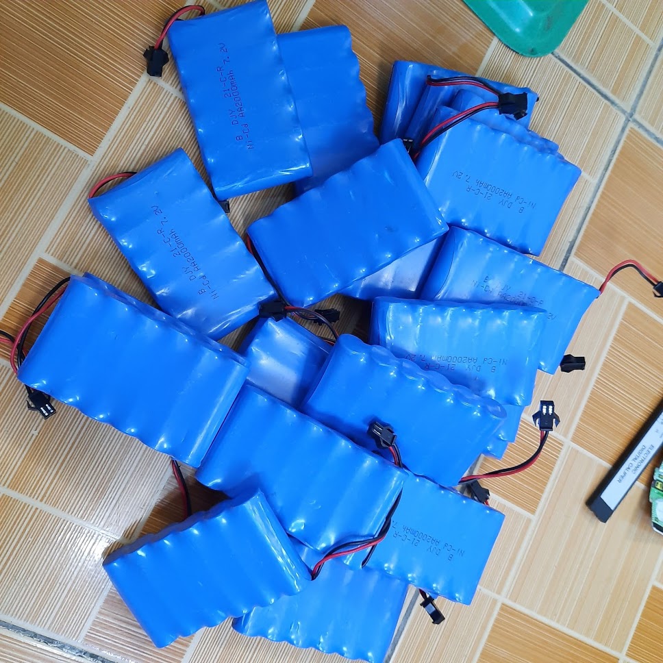 Pin sạc 7.2v 2800mAh/2000mah đầu nối SM-2P dùng cho các xe đồ chơi điều khiển