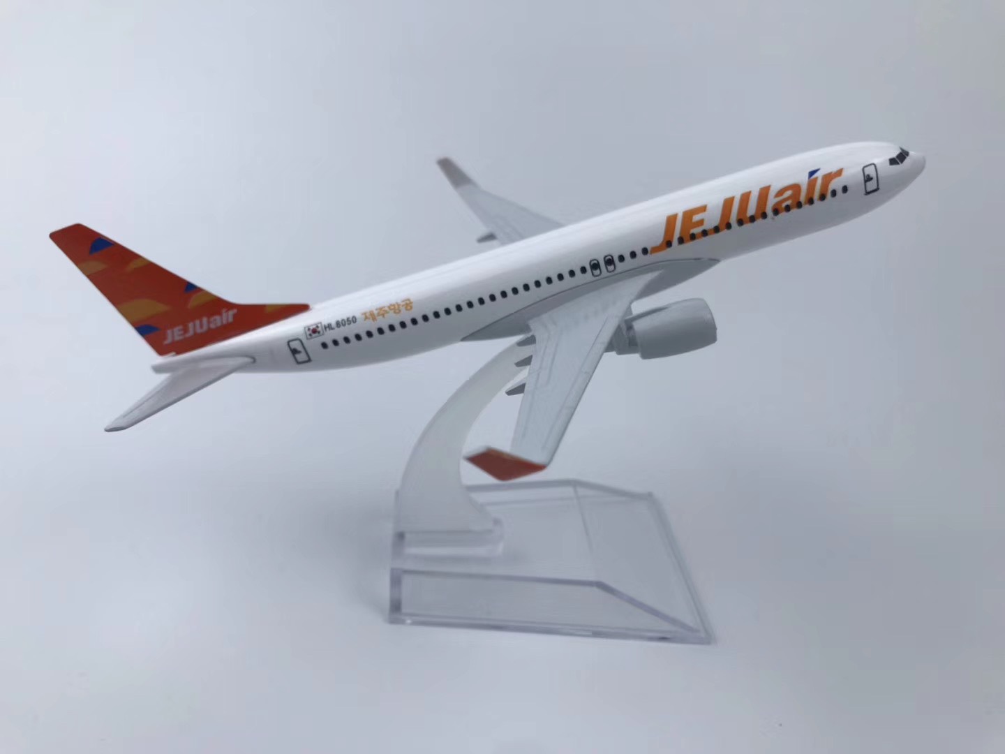 Mô hình máy bay Jeju Air 16cm