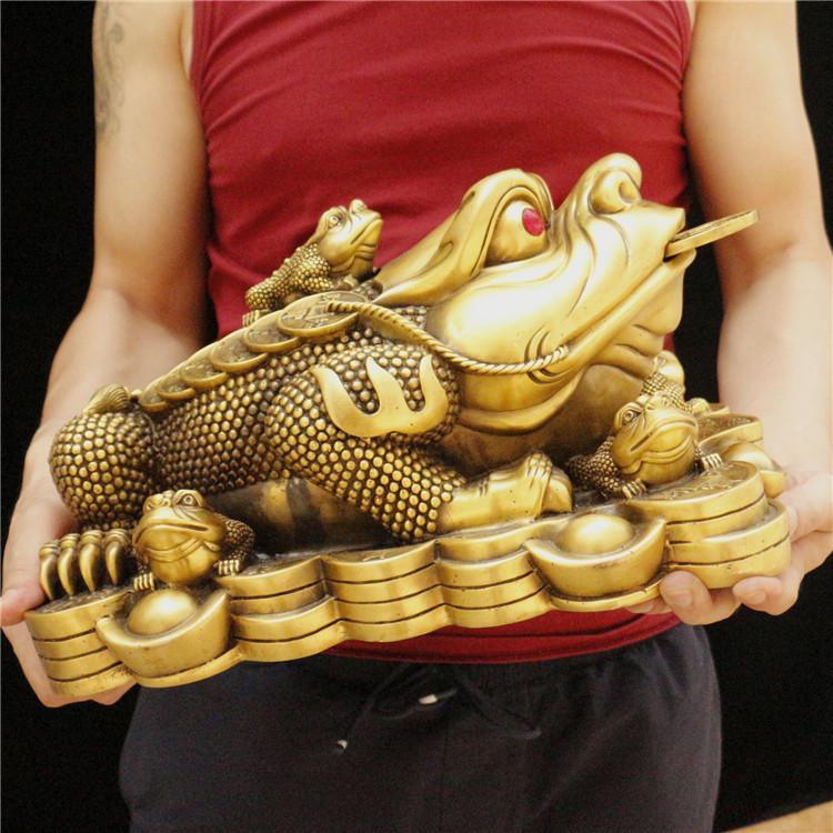 Tượng linh vật cóc thiềm thừ bằng đồng thau phong thủy Hồng Thắng