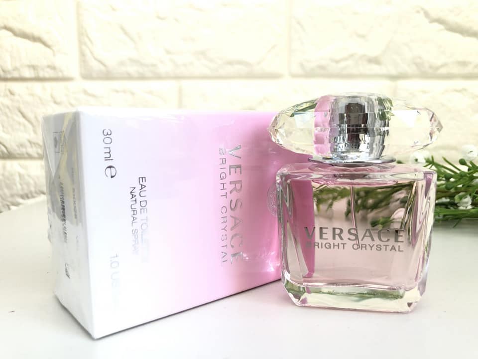 Nước hoa nữ V'ERSACE Bright Crystal Eau De Toilette 30ml