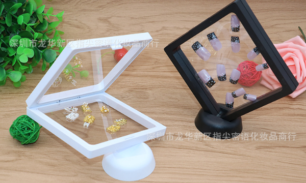 Khung Nhựa Trưng Bày Mẫu Móng Để Bàn