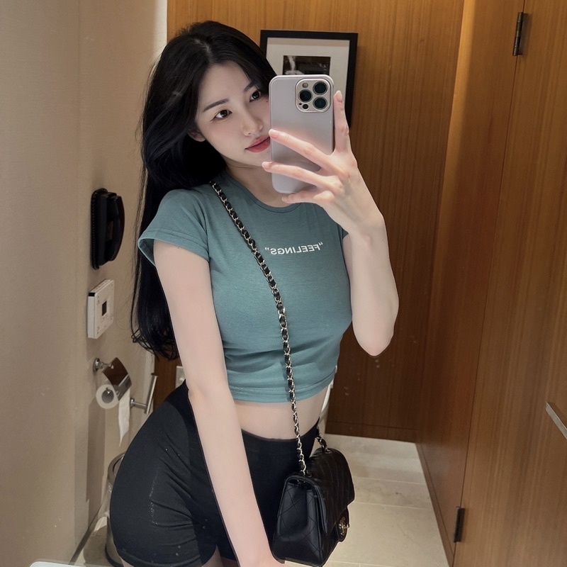 Áo thun croptop Feel body