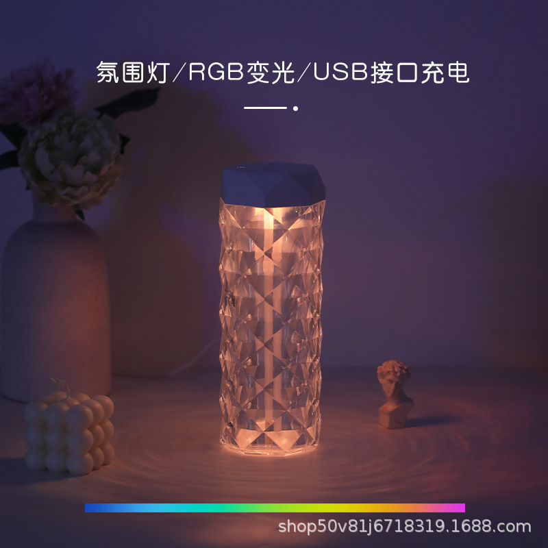 Máy phun sương mini tạo ẩm không khí làm mát nhà có đèn led máy xông tinh dầu khuếch tán tinh dầu thơm phòng ngủ XHomme