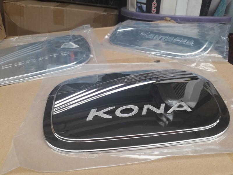 Ốp nắp xăng hyundai kona 2018 - 2019