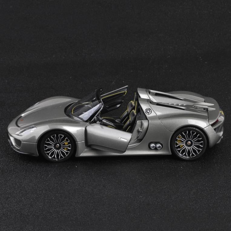 Mô hình xe PORSCHE 918 SPYDER 1:24 Welly