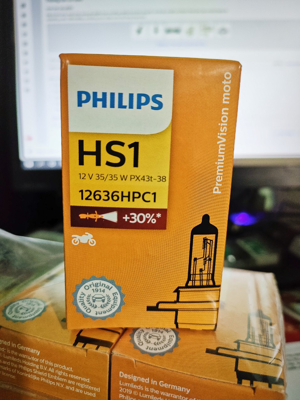 Đèn xe máy philips premium moto chân hs1 - 12636hpc1 12v/35w - tăng sáng 30% - made in germany