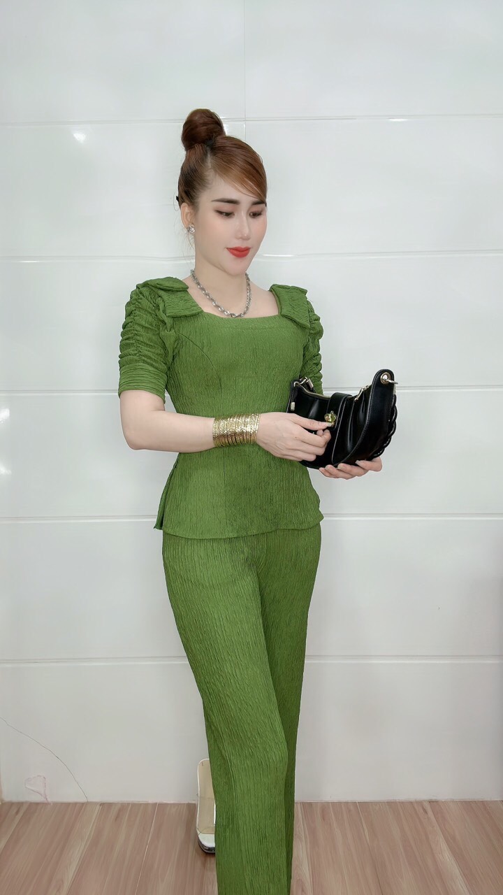 sét bộ thun xốp nhật ống loe xẻ tà eo cổ vuông