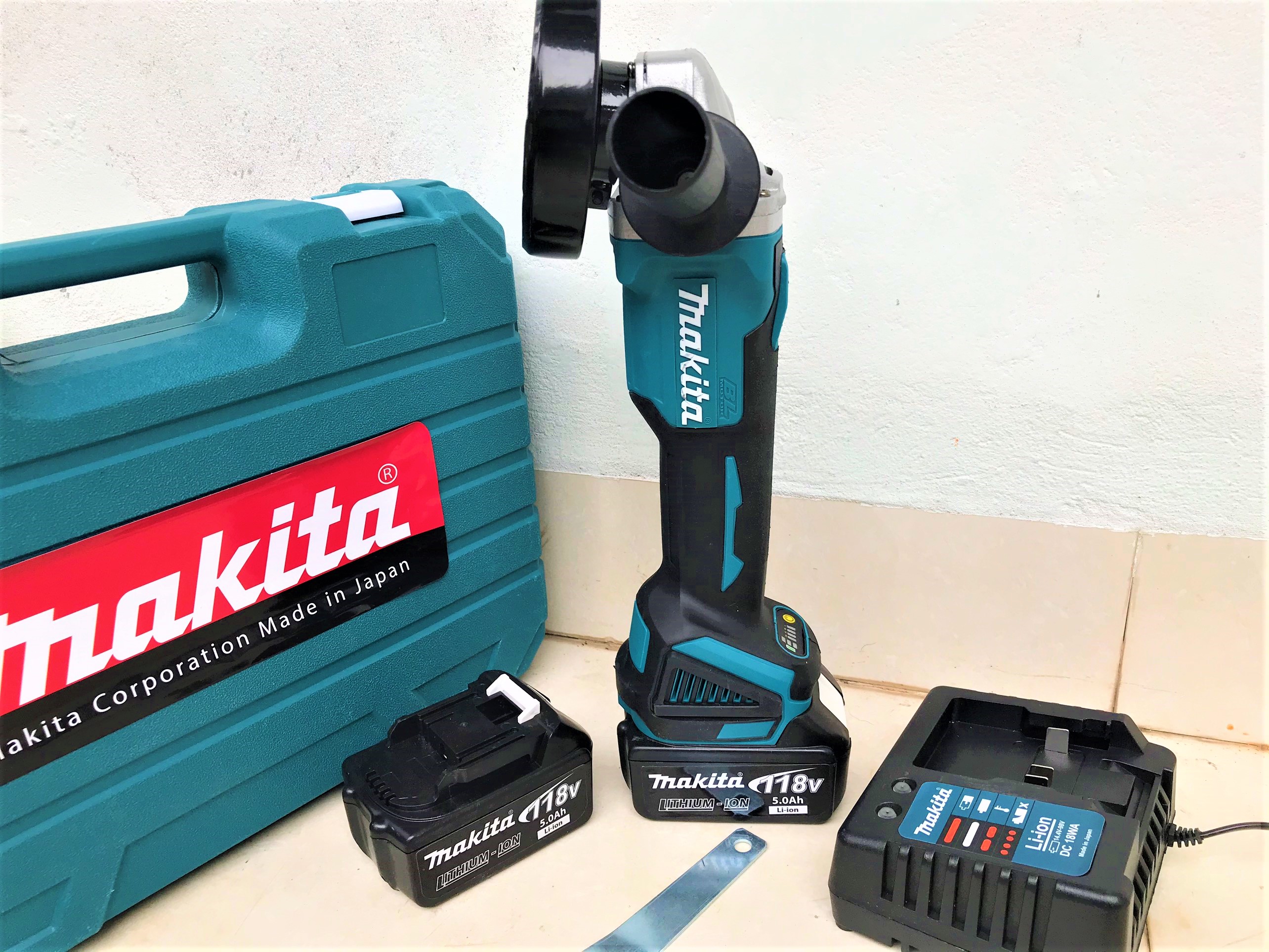 MÁY MÀI GÓC DÙNG PIN MAKITA 118V