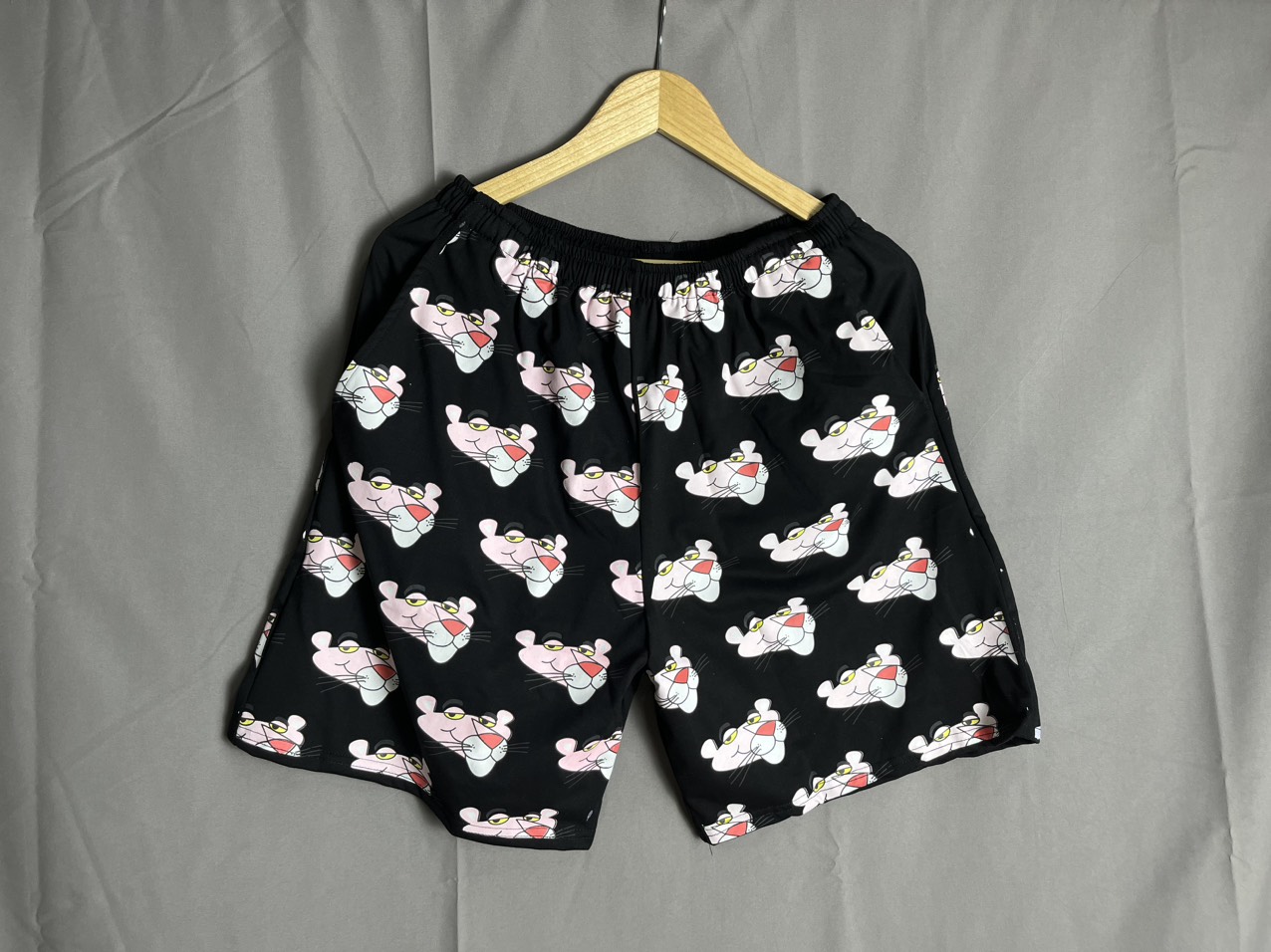 Quần short hoạt hình báo hồng unisex dành cho nam nữ mặc nhà 38-80kg