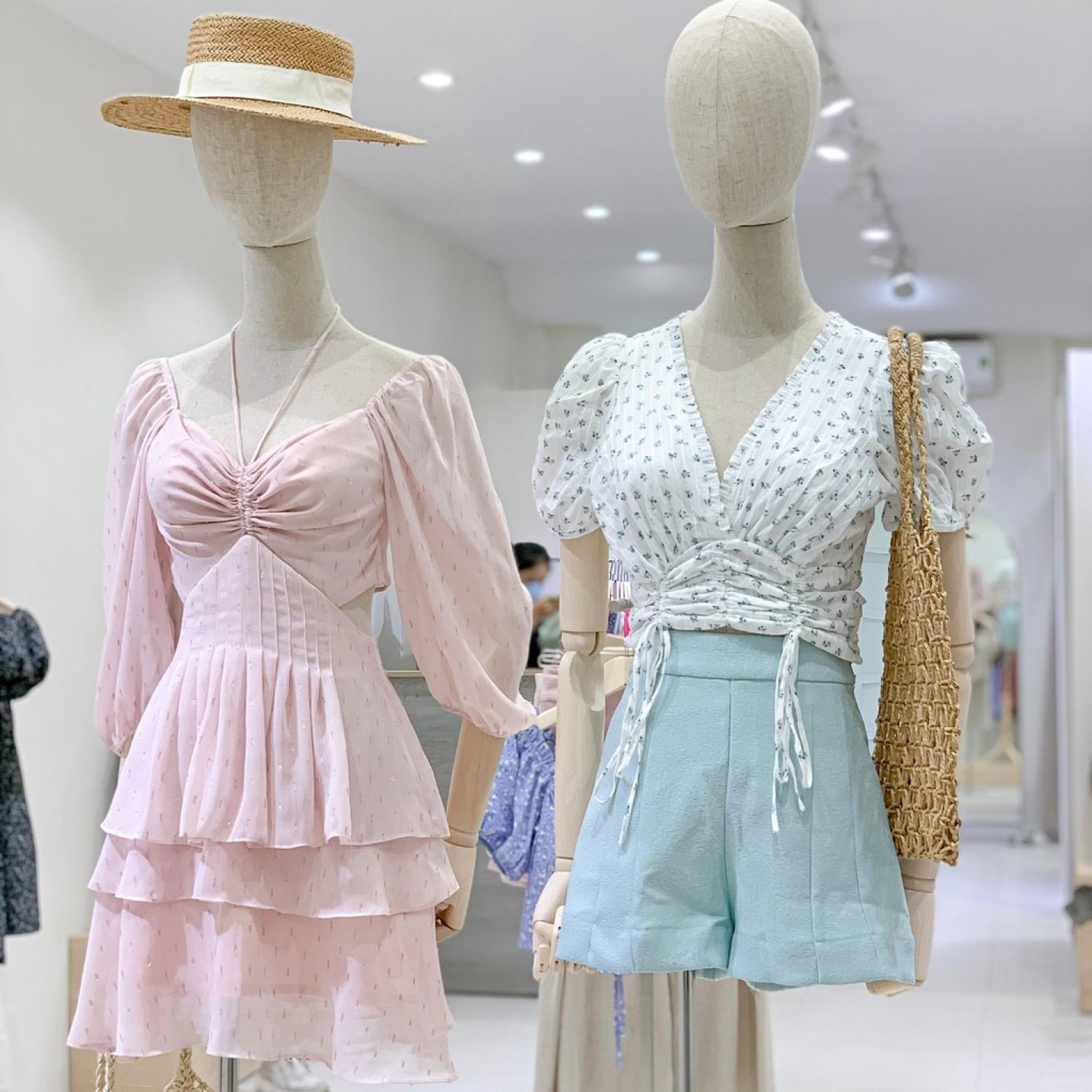 Đầm LILINA - Đầm khoét lưng tùng bèo