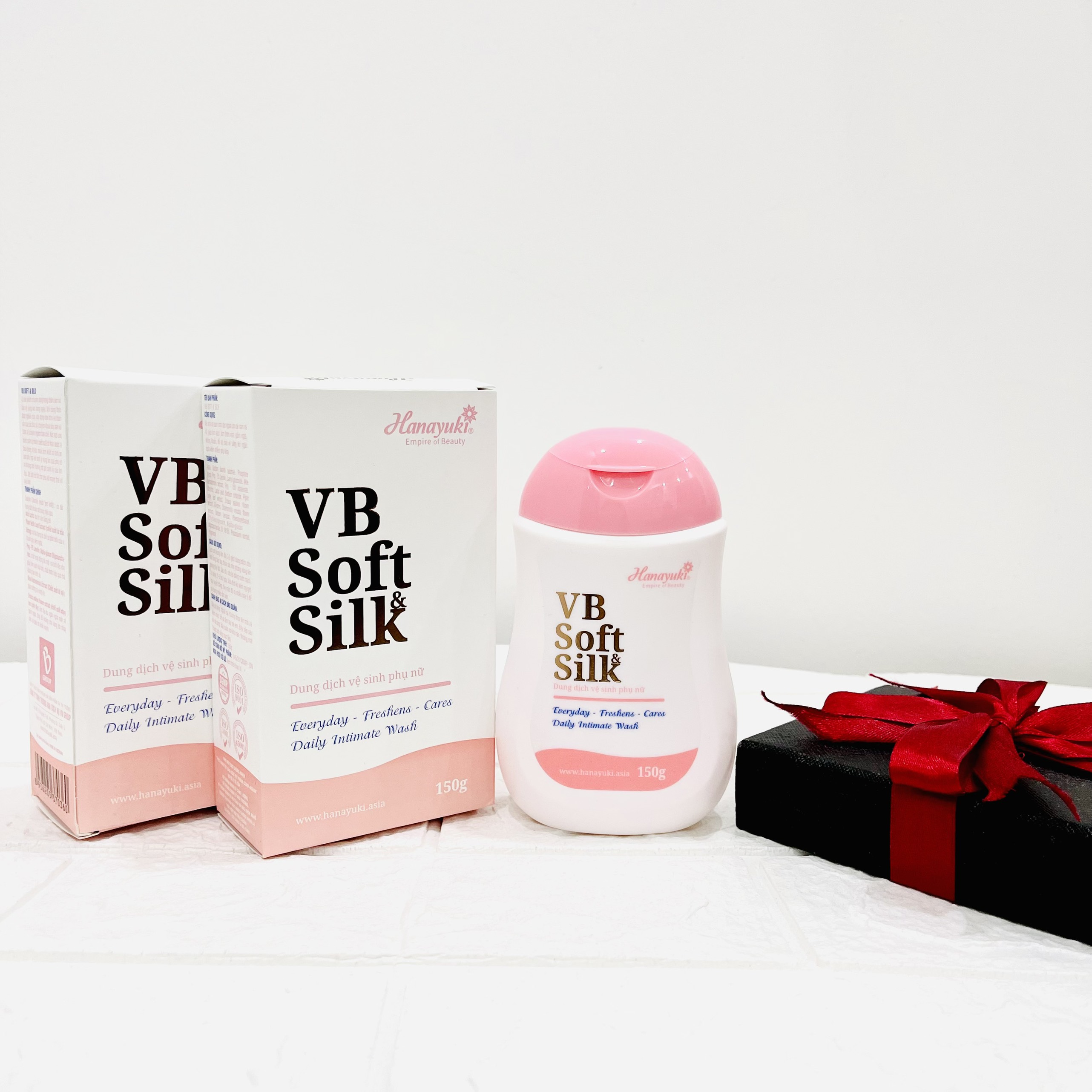 Dung dịch vệ sinh vùng kín Hana Soft Silk
