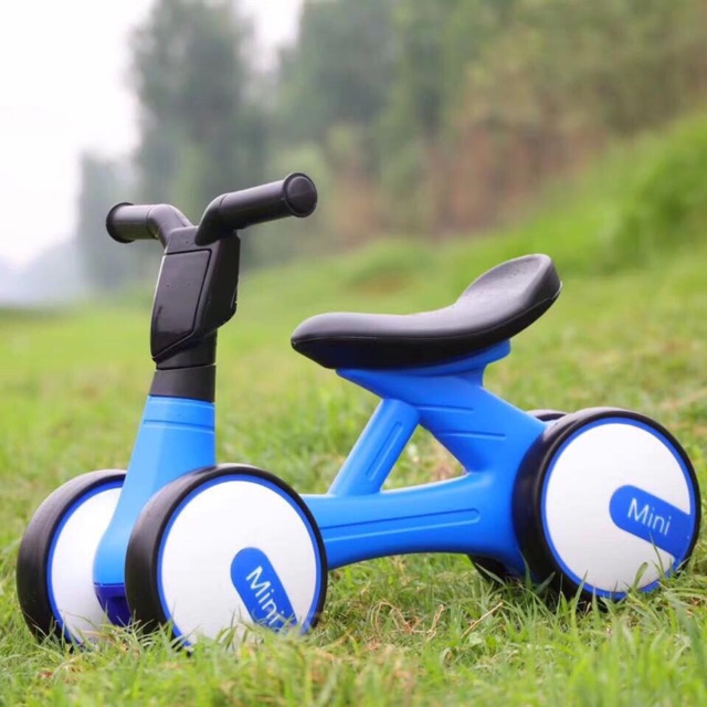 Xe chòi chân thăng bằng Mini ( Có đèn và nhạc )