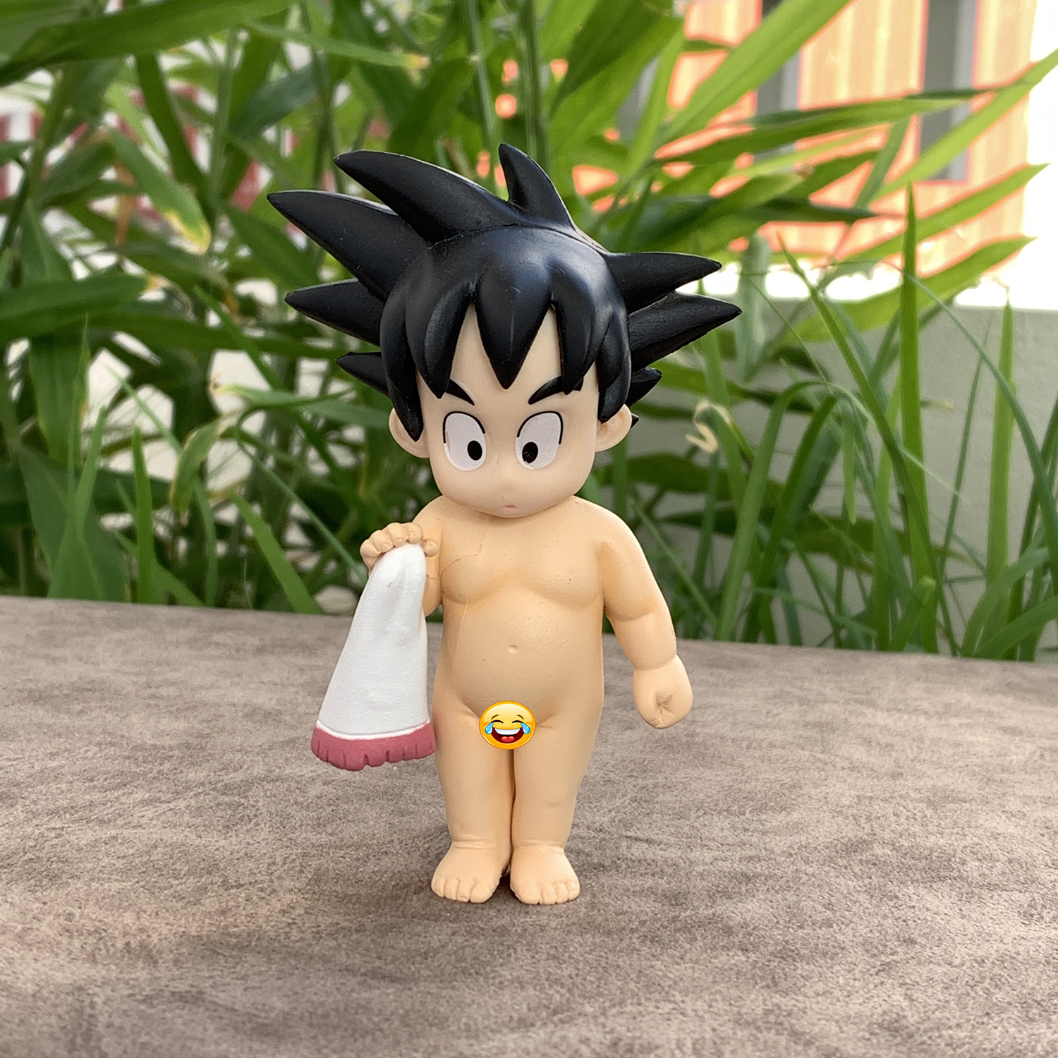 Bạn là fan của Songoku? Bạn sẽ không thể bỏ qua mô hình Songoku đầy chi tiết. Với thiết kế tinh xảo, bạn có thể chiêm ngưỡng một cách chân thật nhất hình ảnh của chiếc áo giáp đầy ấn tượng của Goku.