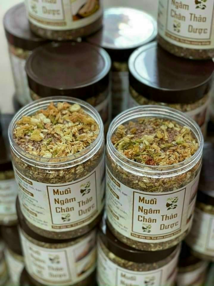 Muối thảo dược ngâm chân