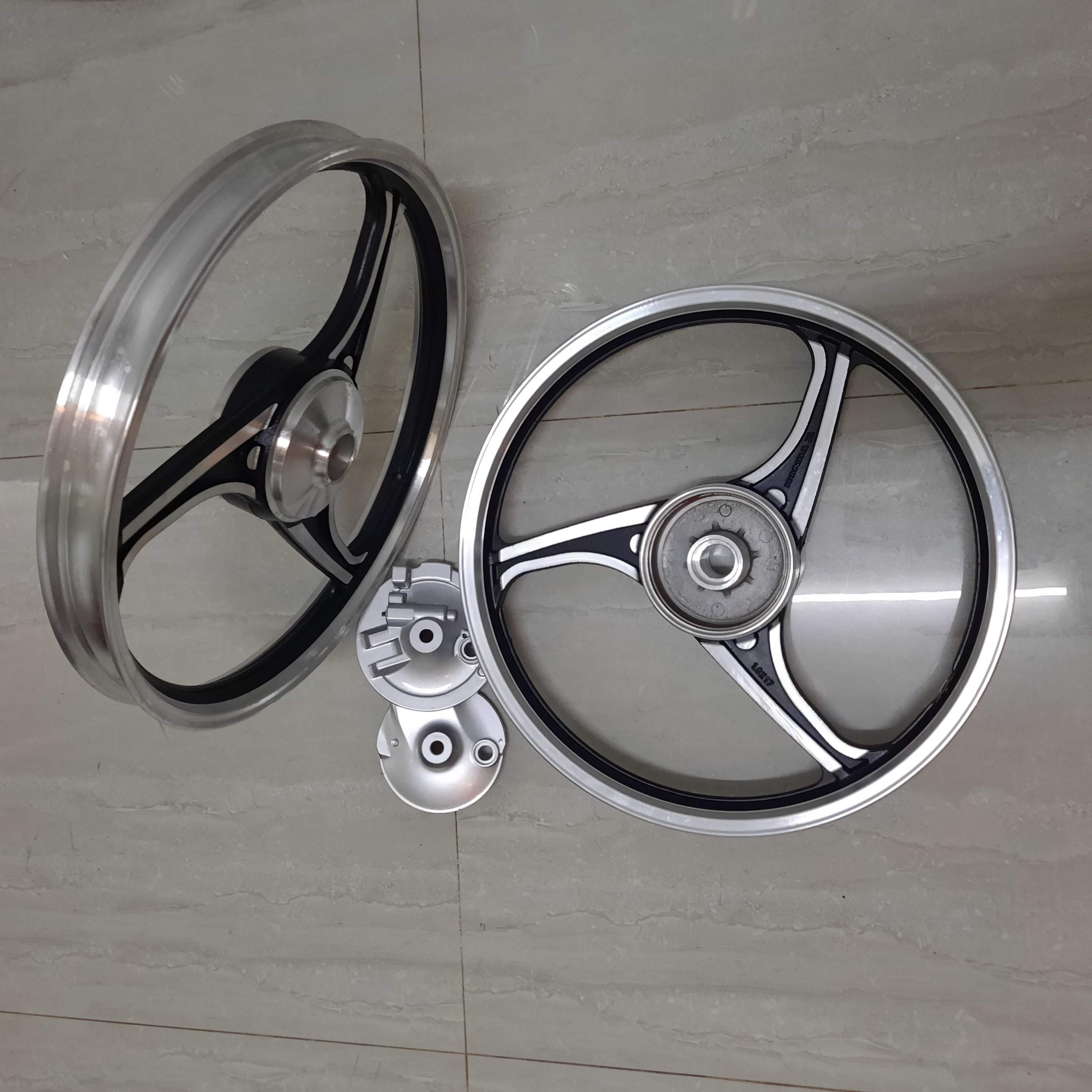 Mâm 3 cây Excel dành cho Dream, Wave nhỏ thắng đùm