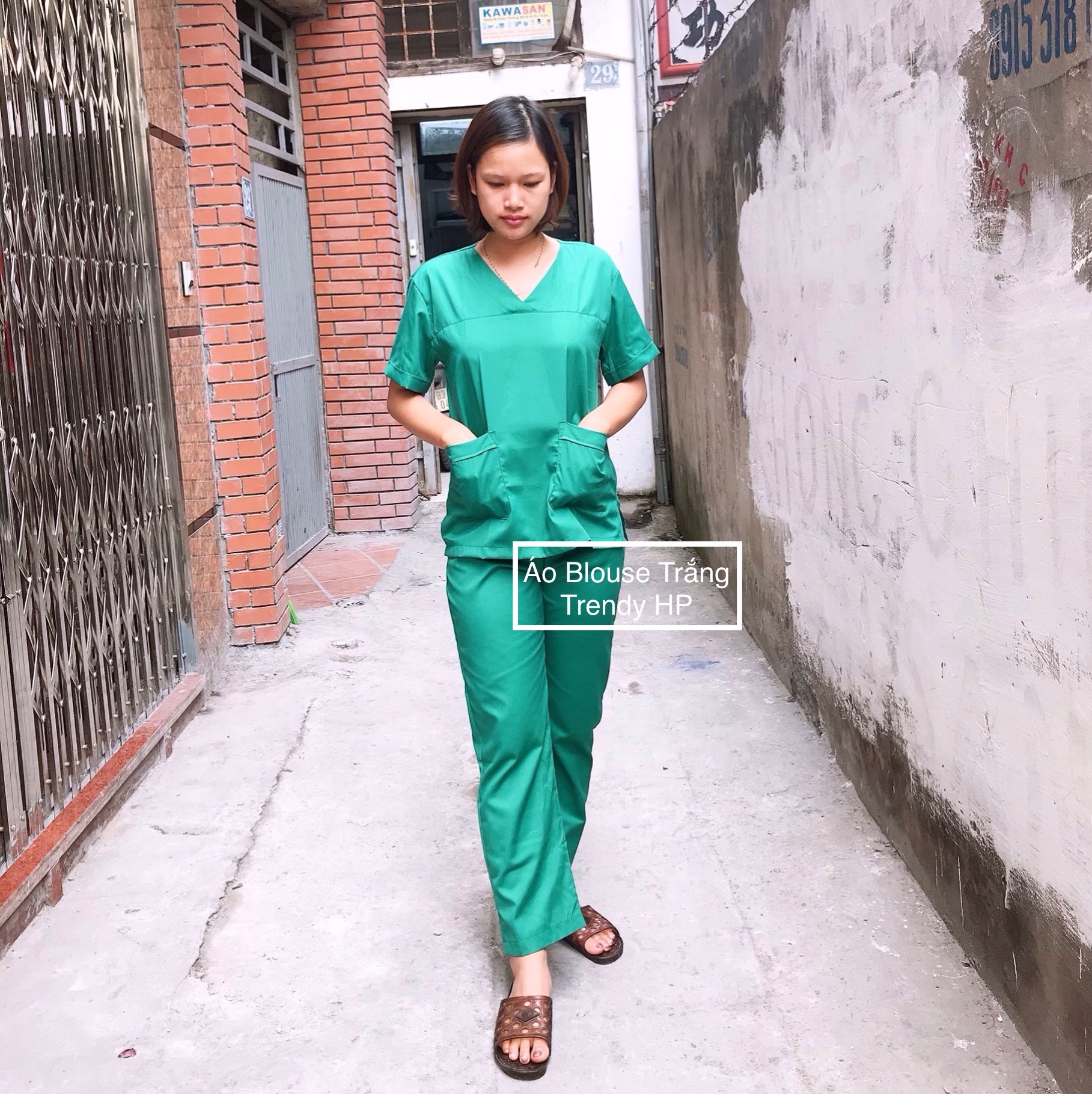 Bộ quần áo phẫu thuật màu Xanh Lá nữ cộc tay - bộ đồng phục phẫu thuật thẩm mỹ viện, spa, nha khoa nữ