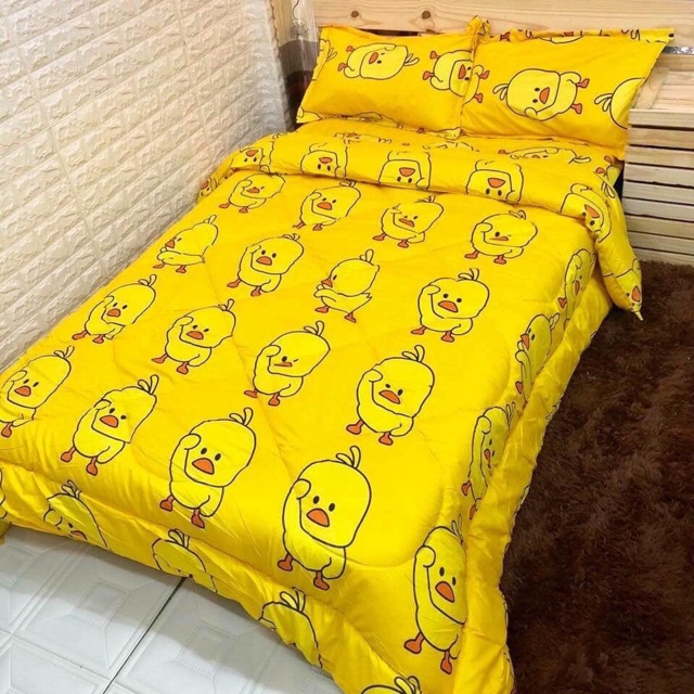 Set 5 Món Chăn Phao Ga Gối Cotton Poly Vịt Vàng