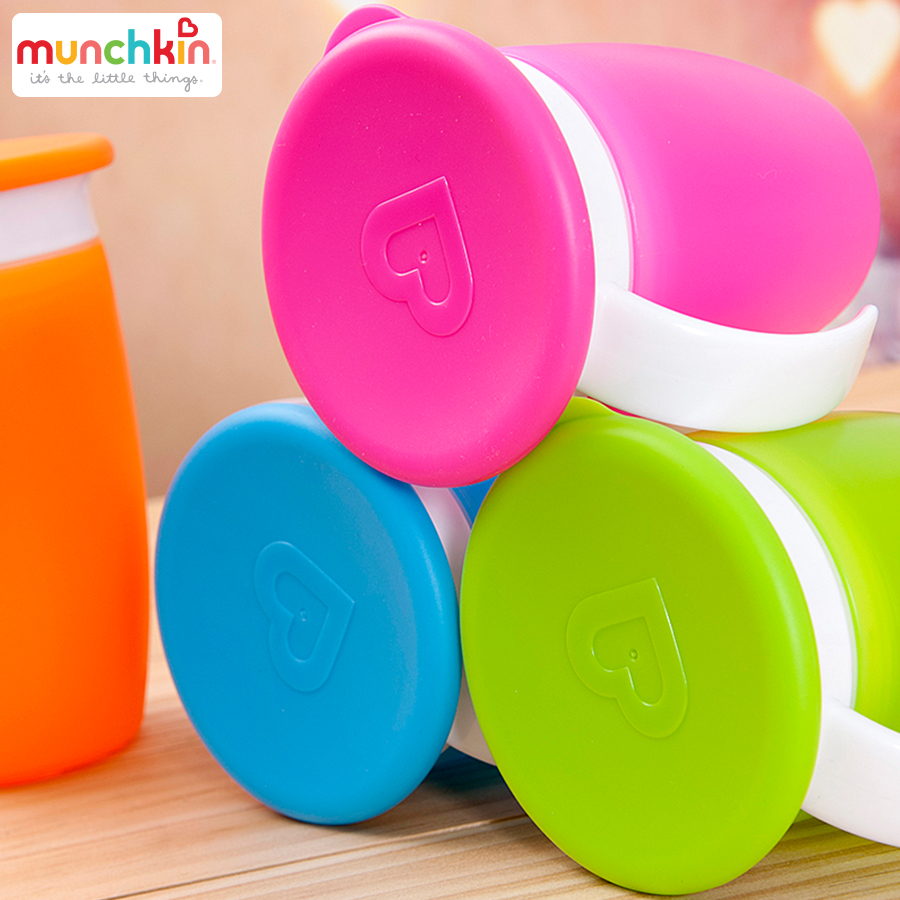 CỐC TẬP UỐNG 360 ĐỘ CHỐNG ĐỔ MUNCHKIN CÓ NẮP (207ML-HỒNG)