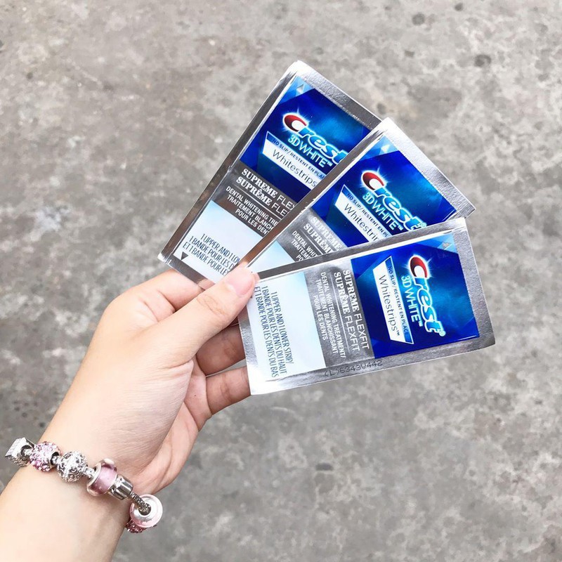 Miếng Dán Trắng Răng Crest Whitestrips Supreme - 1 miếng