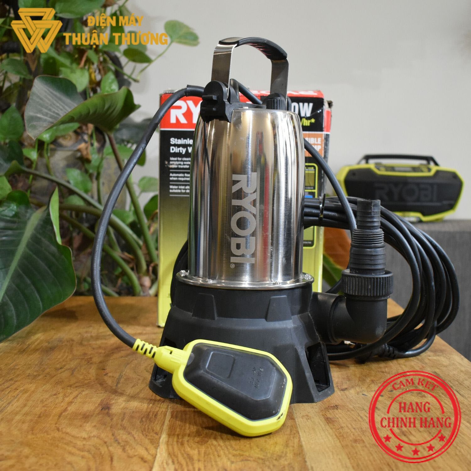 Máy Bơm Chìm Nước Thải 750W Ryobi RSSS750