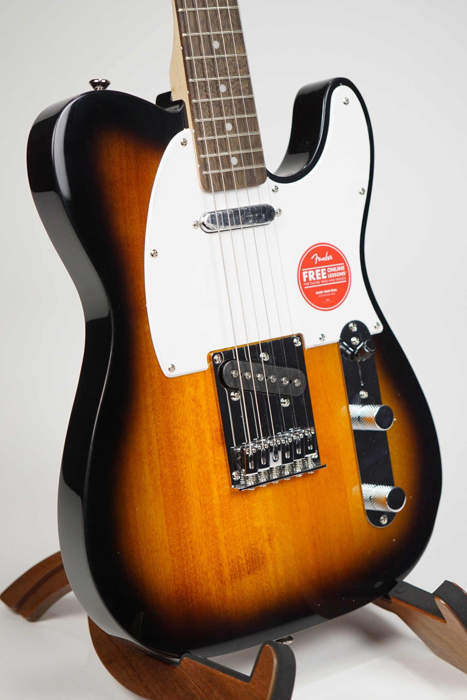 Đàn Guitar điện Squier Bullet Telecaster màu BSB