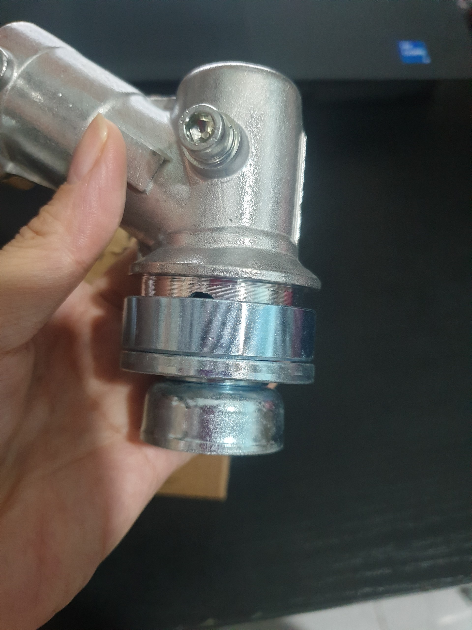 [HCM]Đầu bò ( dao) phi 24mm - 13 khía rãnh máy cắt cỏ.  XÁC NHỎ