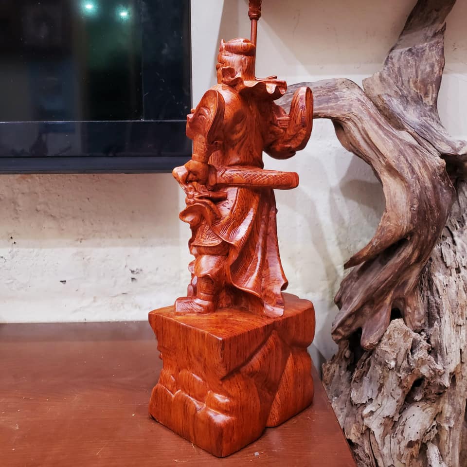 Tượng quan công gỗ hương cao 30 cm