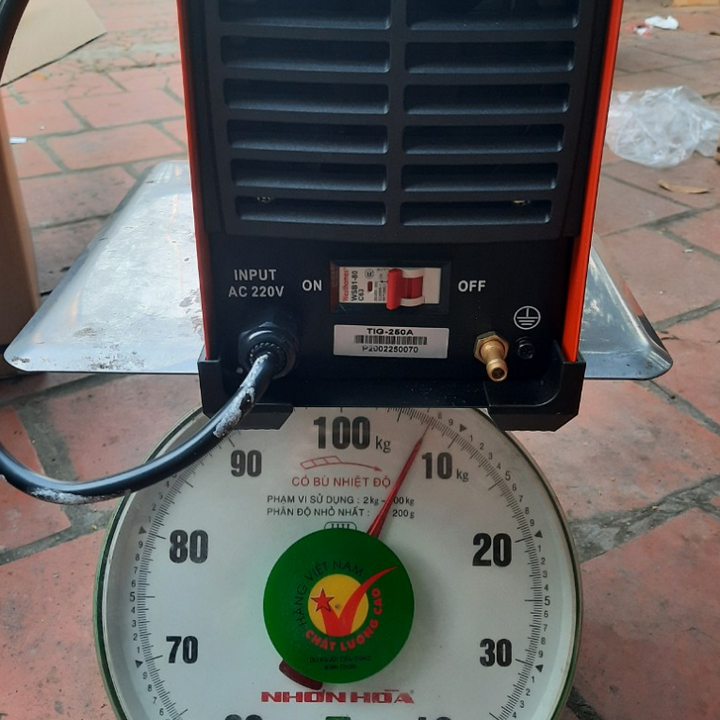 MÁY HÀN INOX -  HÀN QUE 250lõi đồng-thân máy 8kg