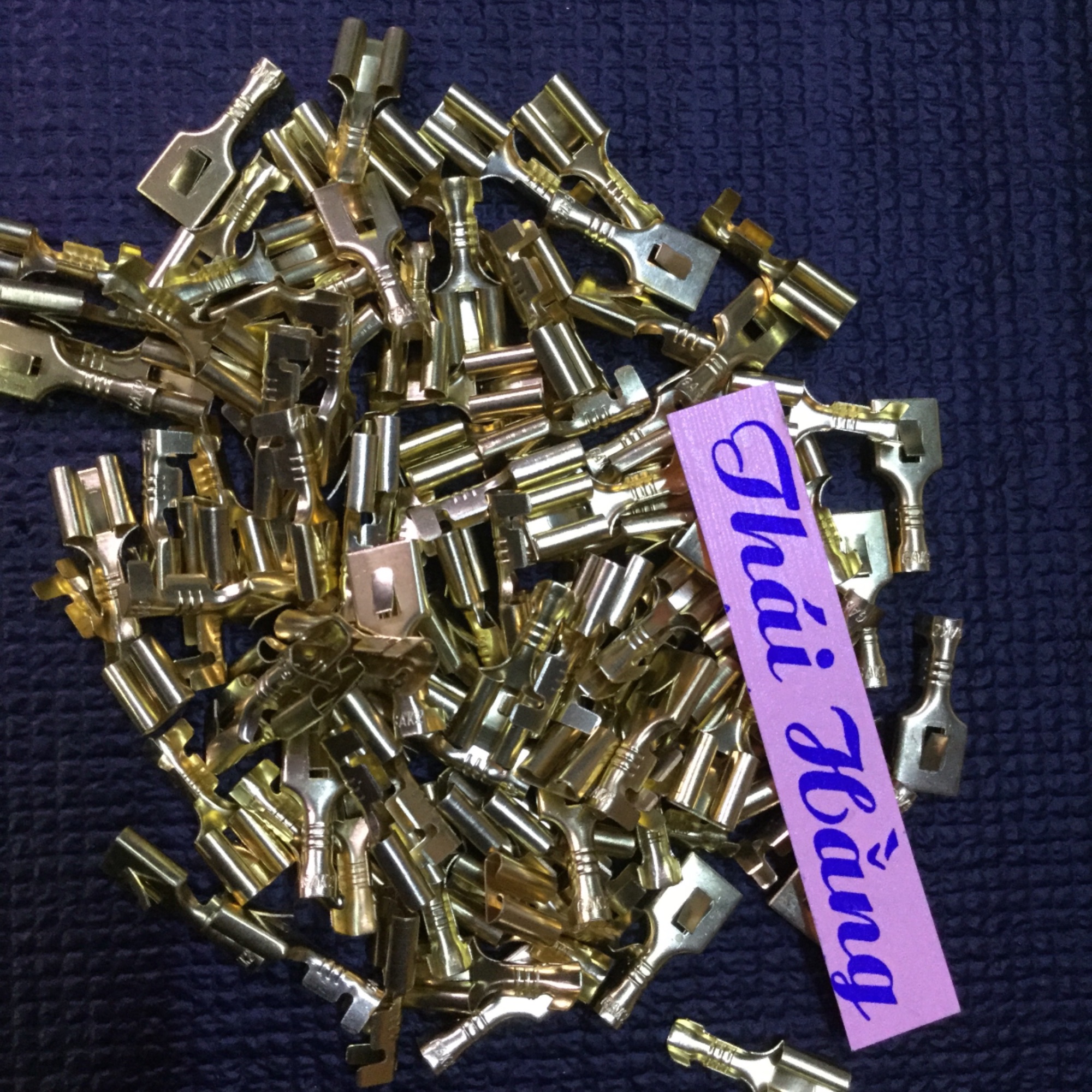 100 chiếc đầu cốt thau chữ T 6.3