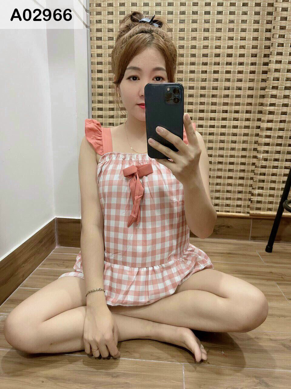 Set Bộ Kate Lụa Phối Sọc Caro Dễ Thương