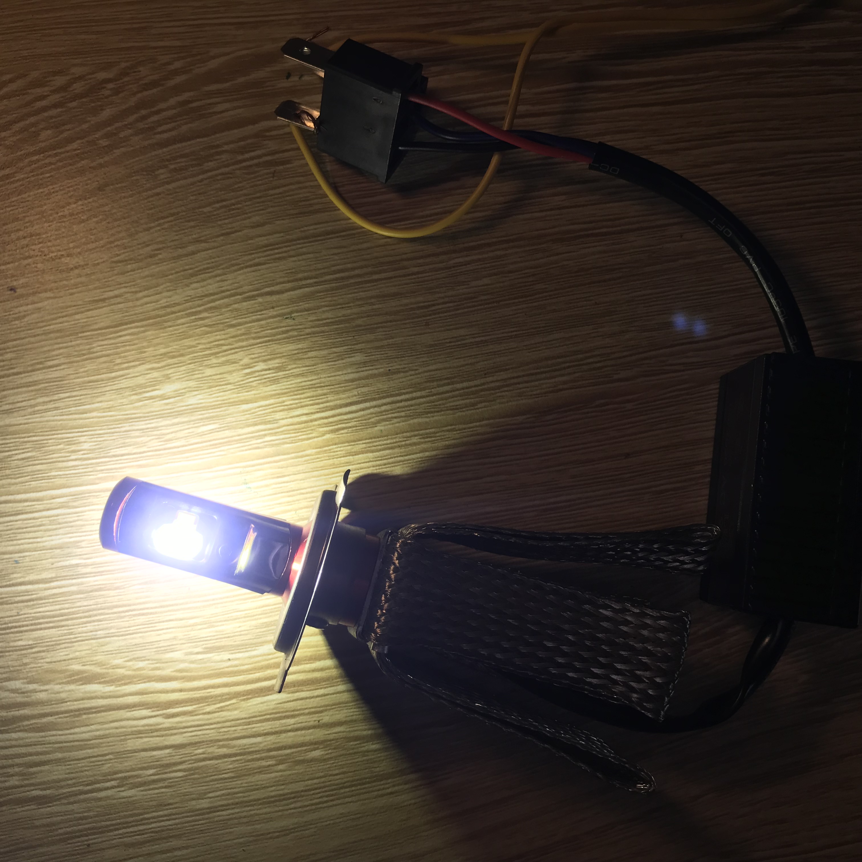 Led G6 Cree Siêu Sáng H4 Ánh Sáng Pha Vàng Cos Trắng