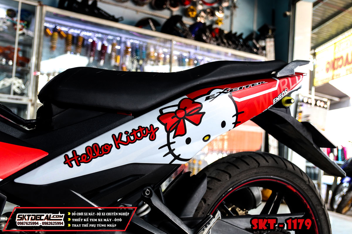 Tem trùm exciter 150 hello kitty trắng đỏ