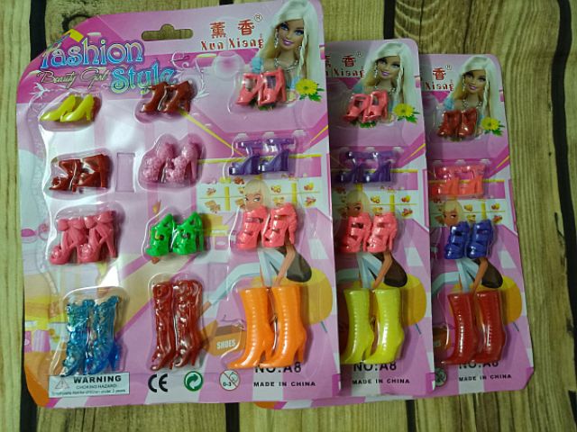 [HCM]Bộ 12 giày cho búp bê (túi kính xinh xắn)