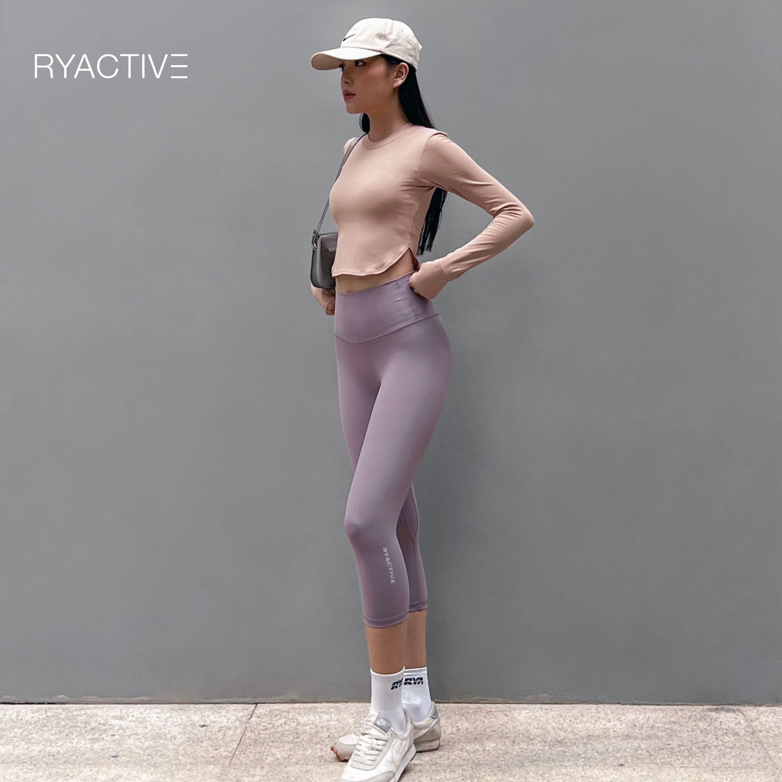 Quần legging thể thao dáng lửng RYACTIVE - MEDIUM LEGGING Light purple