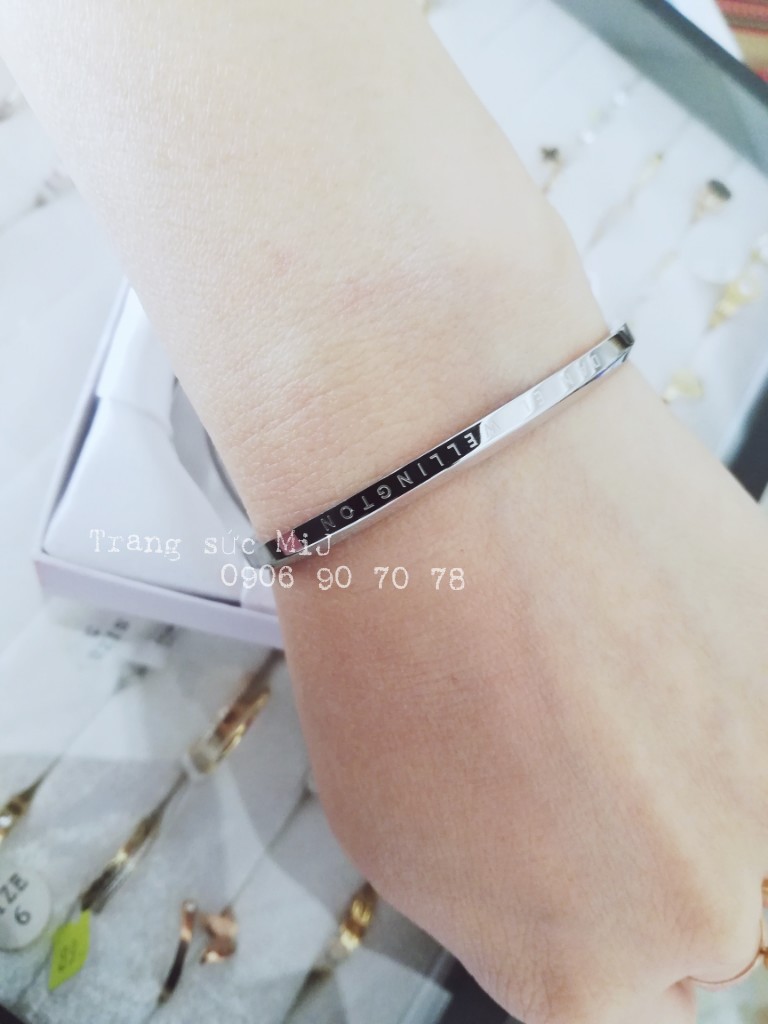 Vòng tay titan dạng hở trắng không đen vĩnh viễn