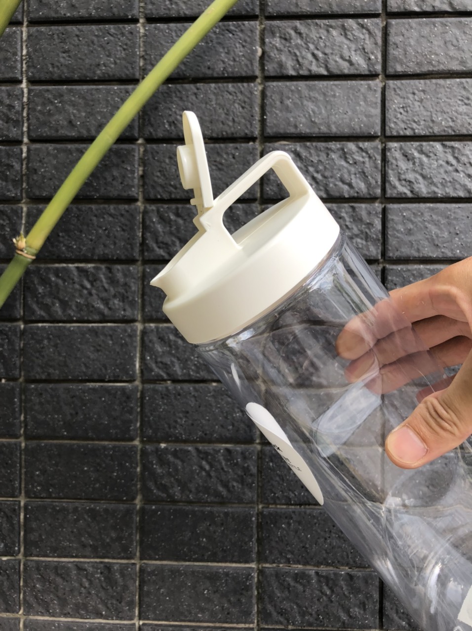 [HCM][ Lock&Lock ] Bình Đựng Nước Lock&Lock Easy Grip Dung Tích 1.5L Hap814