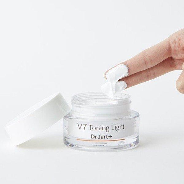 KEM DƯỠNG TRẮNG DA V7 TONING LIGHT