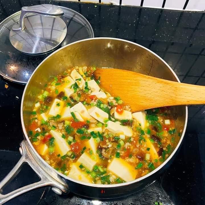 Nồi Tupperware - T Chef Series Saucepan 2.4L (nắp kính)