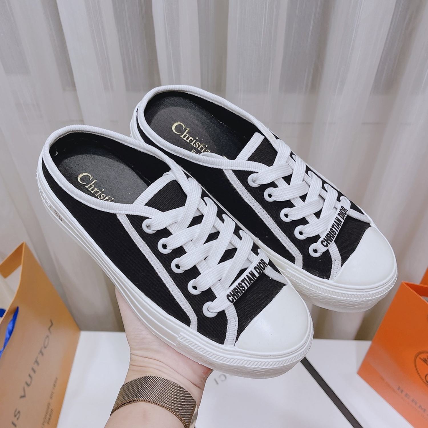 giày sục thể thao D.I.O.R [ hot trend] cực đỉnh năm 2022