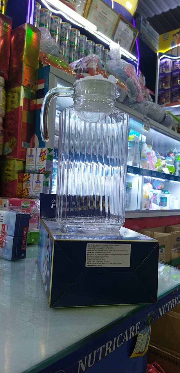 Bình Đựng Nước Thủy Tinh Luminarc Quadro (1.7L)