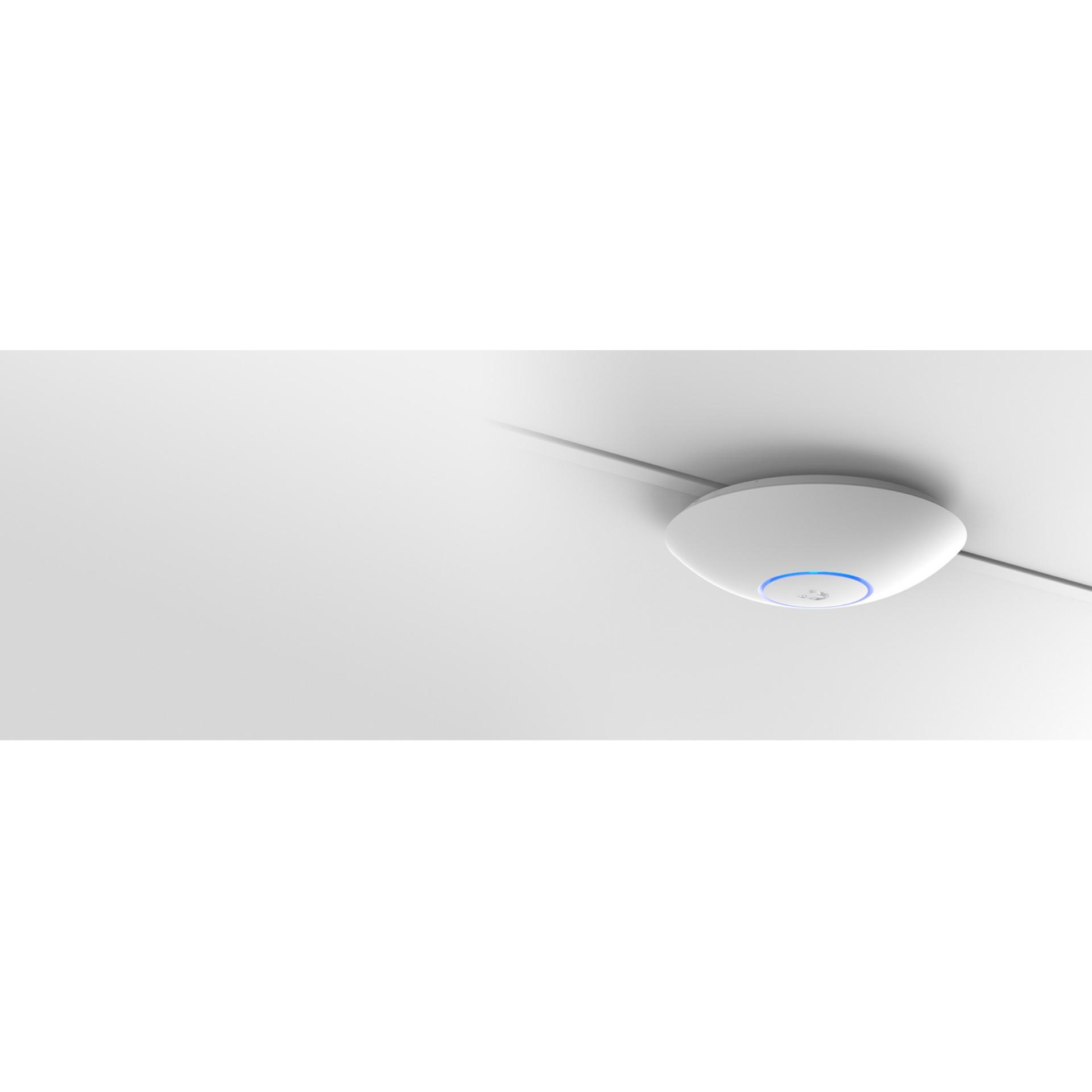 Router Ubiquiti UniFi AP AC LR