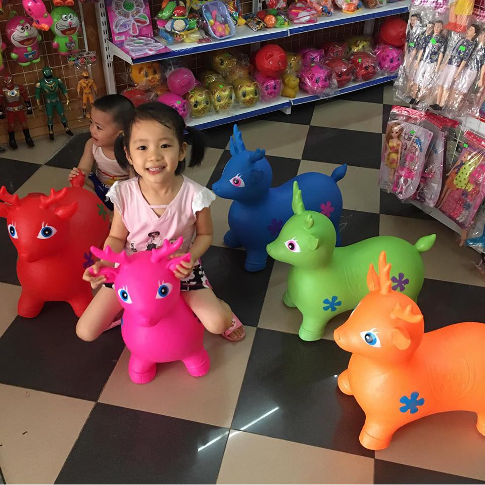 Thú nhún bơm hơi cho bé yêu